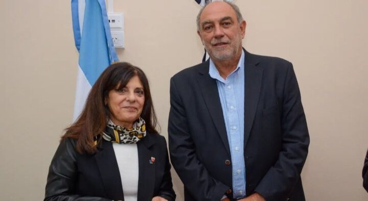 Fundación aporta a la carrera de Medicina en Jujuy
