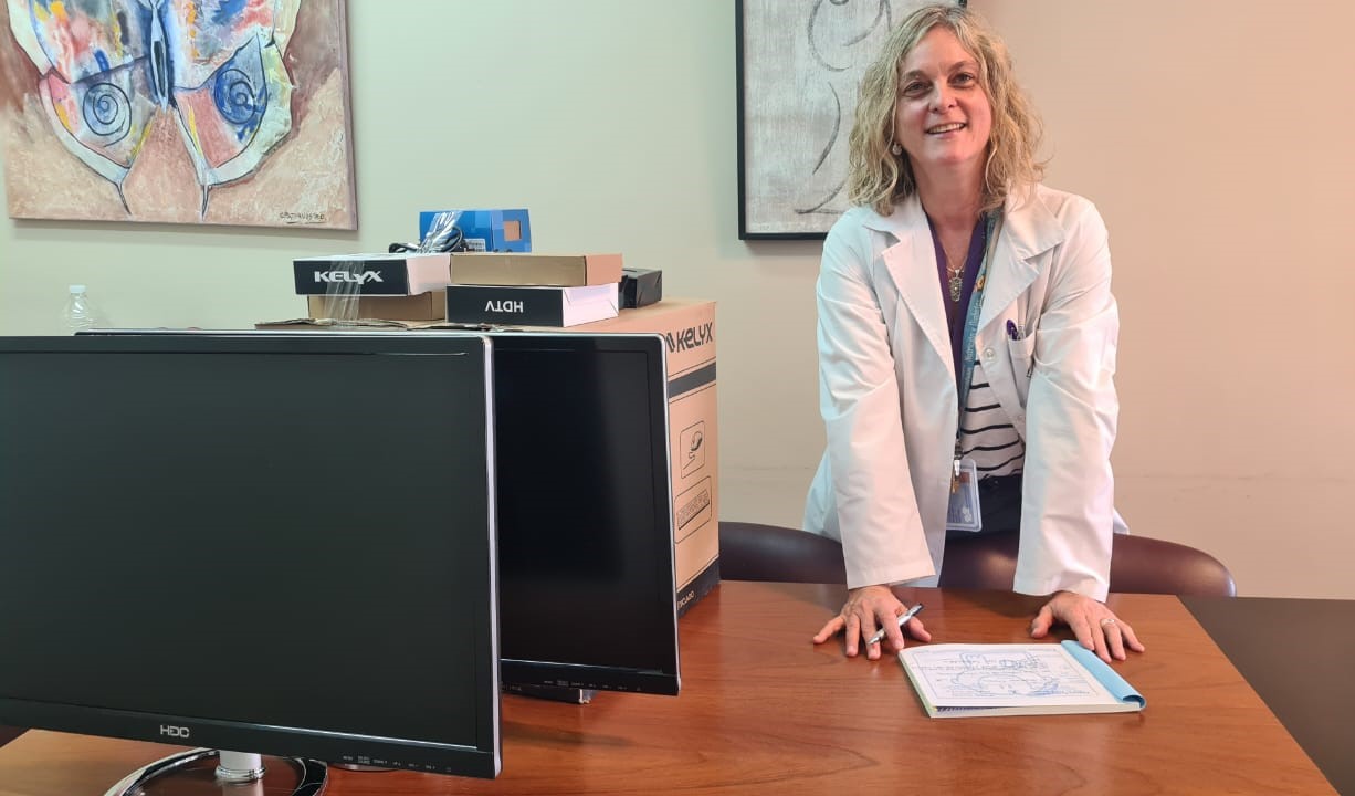 Fundación compró 2 computadoras para el Hospital Garrahan