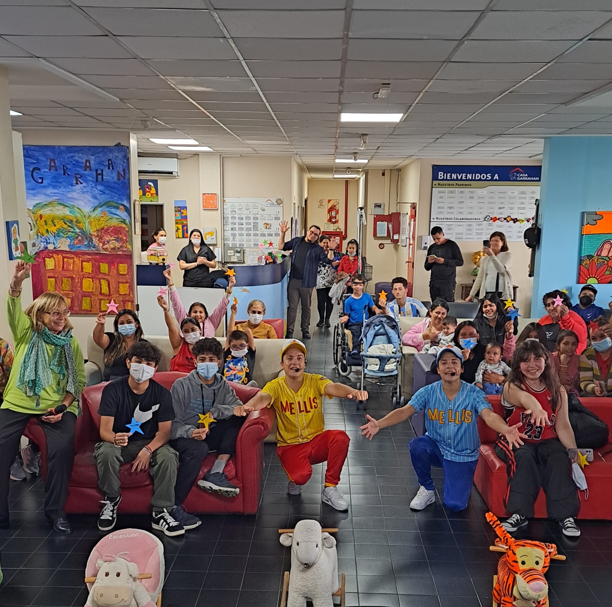 Show musical de los “Los mellis kids” en Casa Garrahan