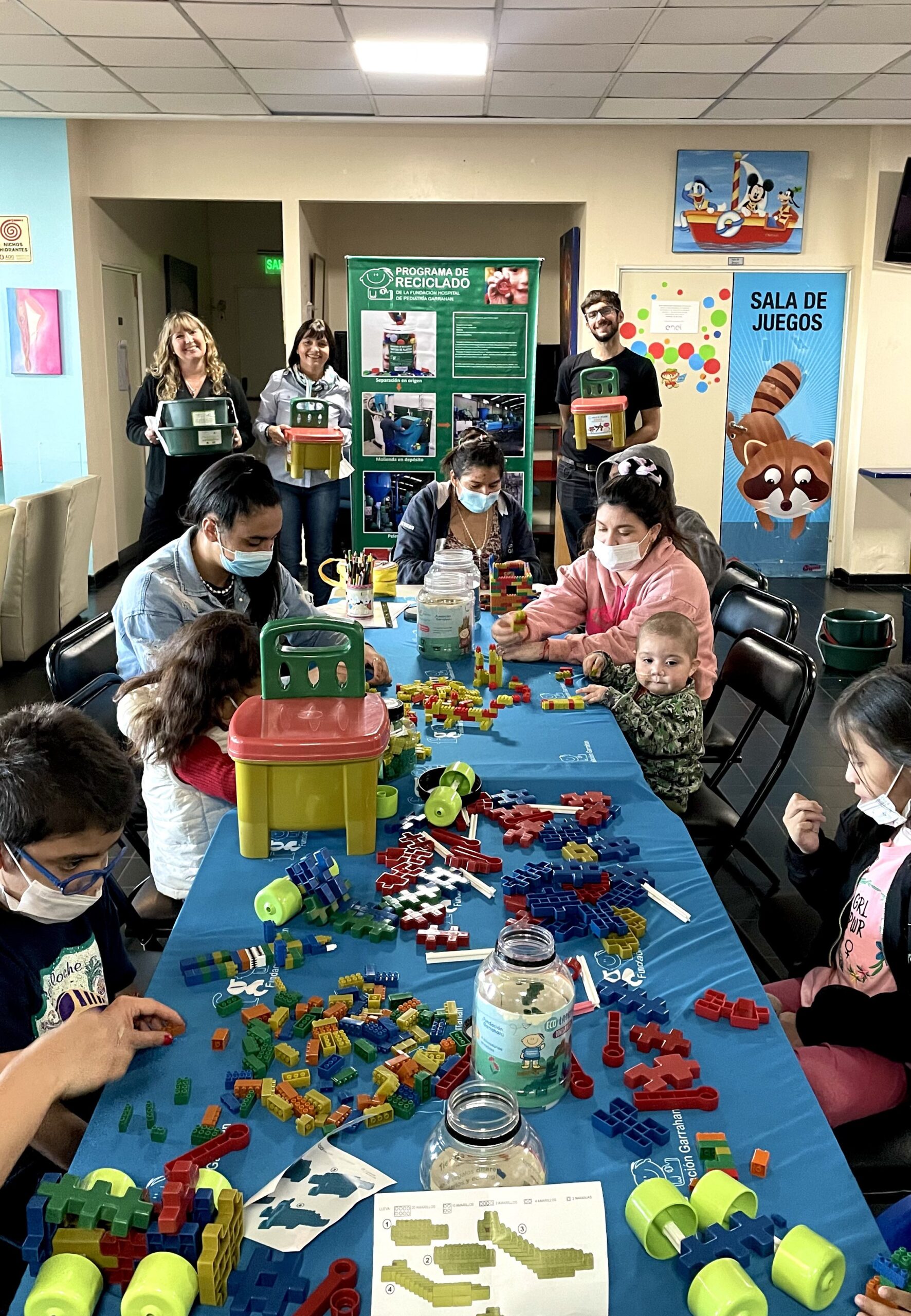 Las familias de Casa Garrahan celebraron el Día Mundial del Medio Ambiente junto a nuestro Programa de Reciclado