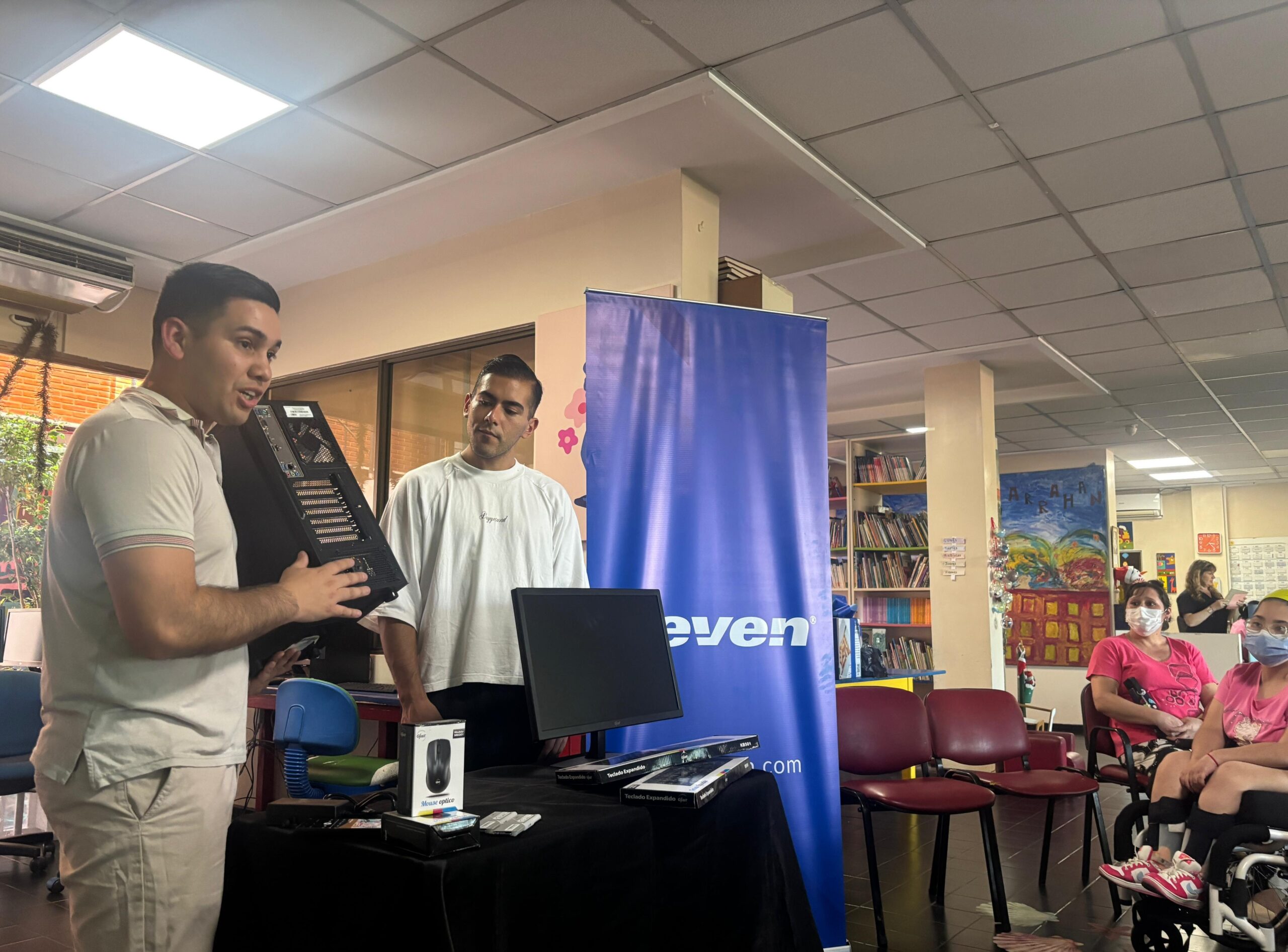 Taller de armado de equipos gaming en Casa Garrahan