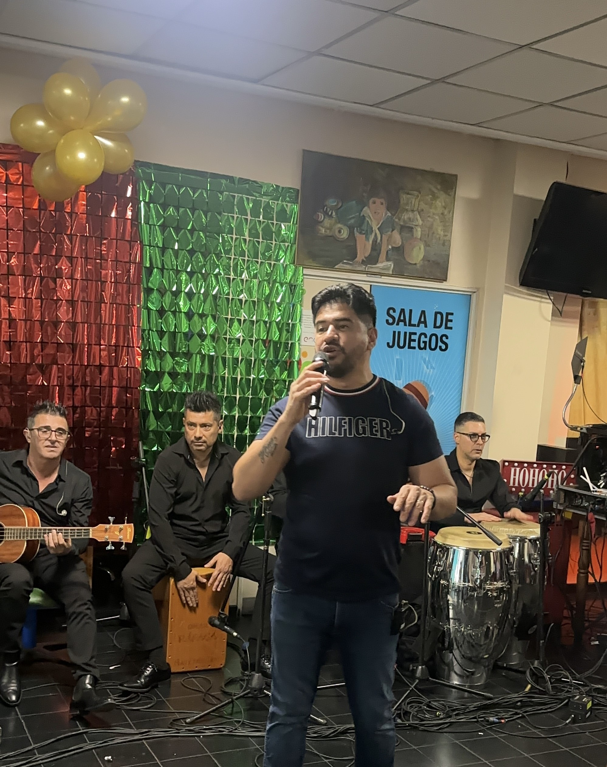 Ráfaga participó de una jornada navideña en Casa Garrahan 