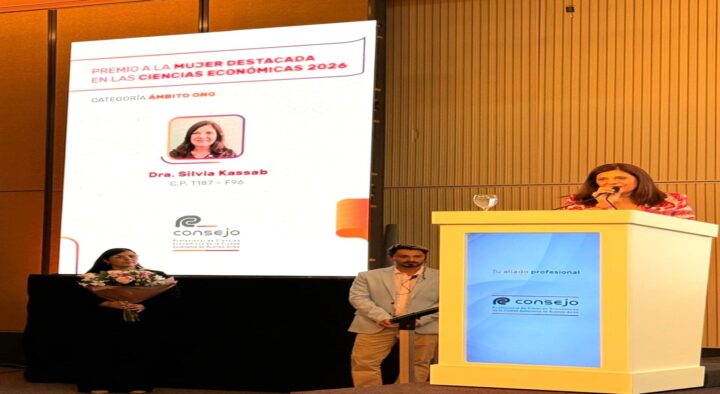 La Directora de Fundación recibió el “Premio a la mujer destacada en las Ciencias Económicas” en la categoría ONG