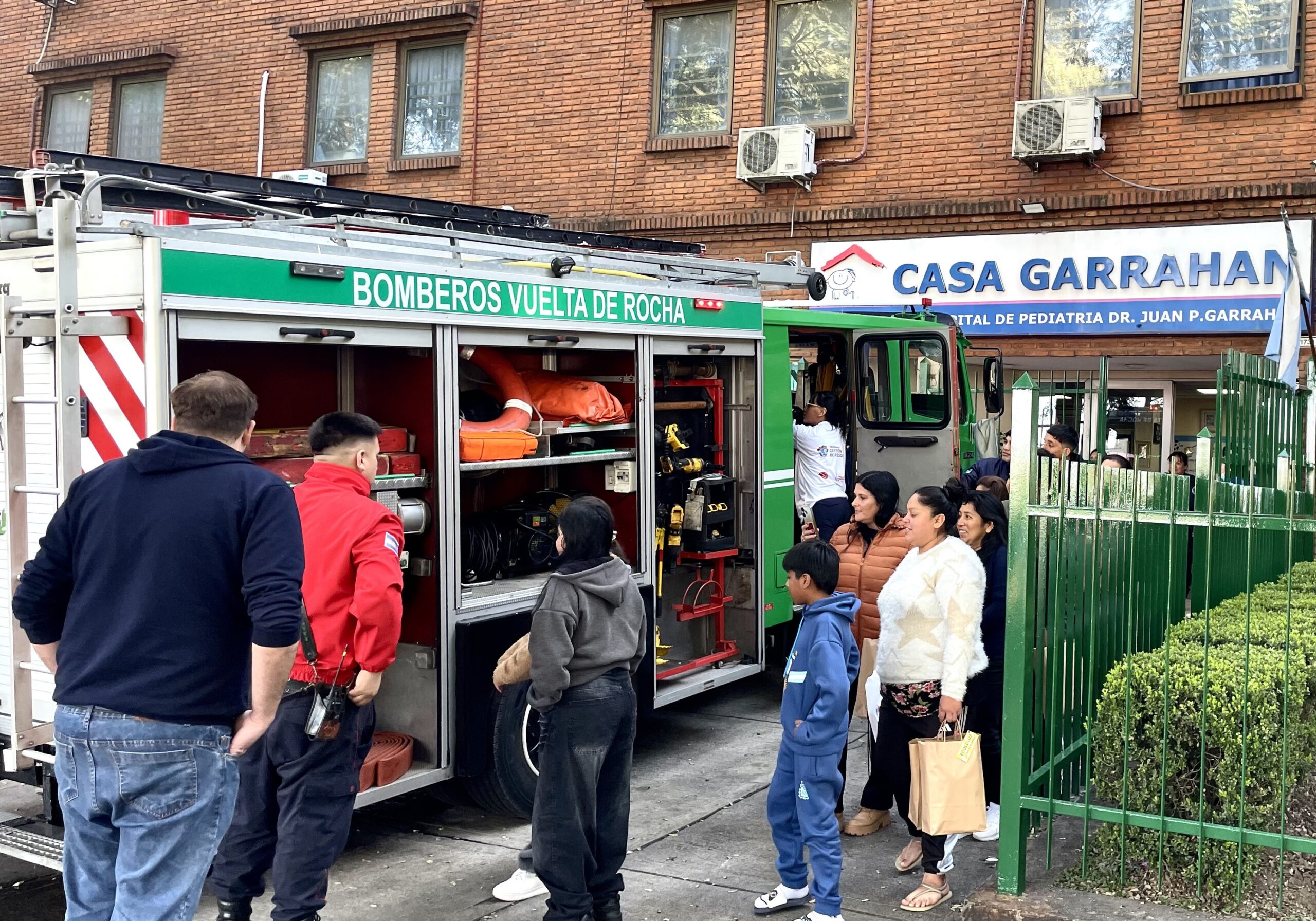 Fundación Bomberos de Argentina en Casa Garrahan