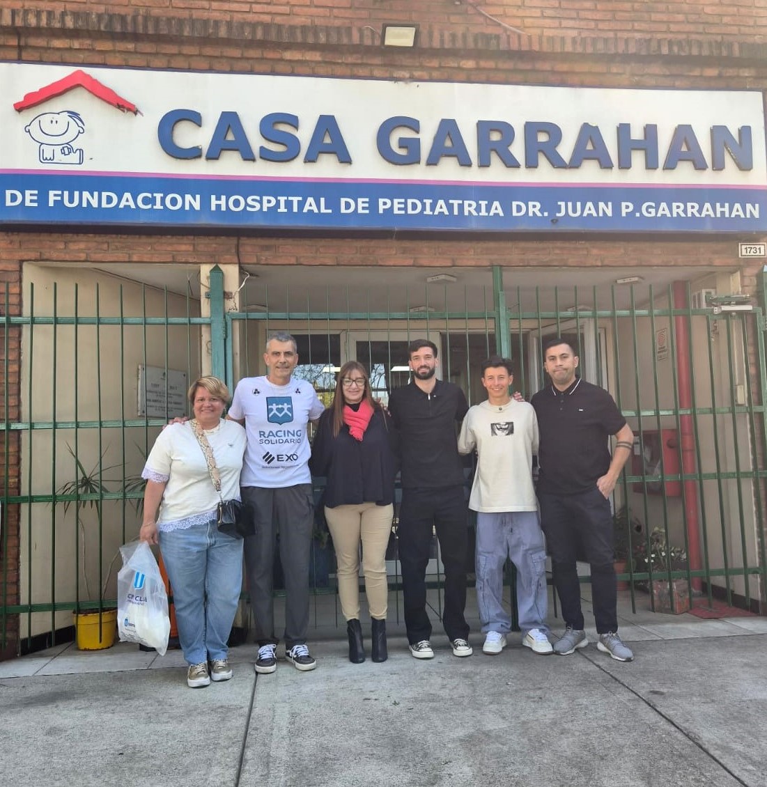Recibimos en Casa Garrahan a jugadores de Racing Club
